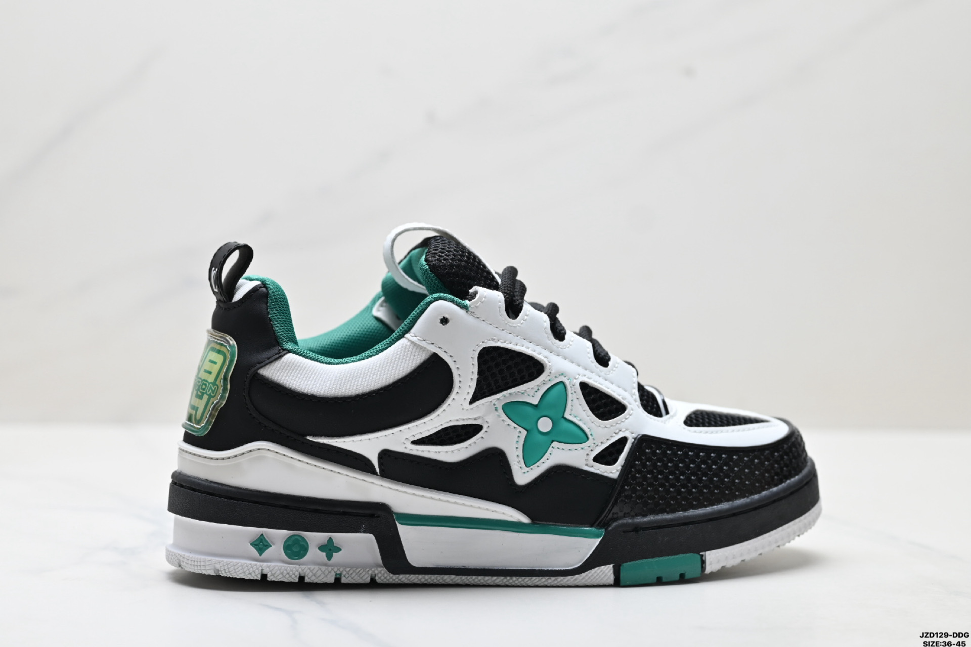 Louis Vuitton Trainer Low Sneakers
