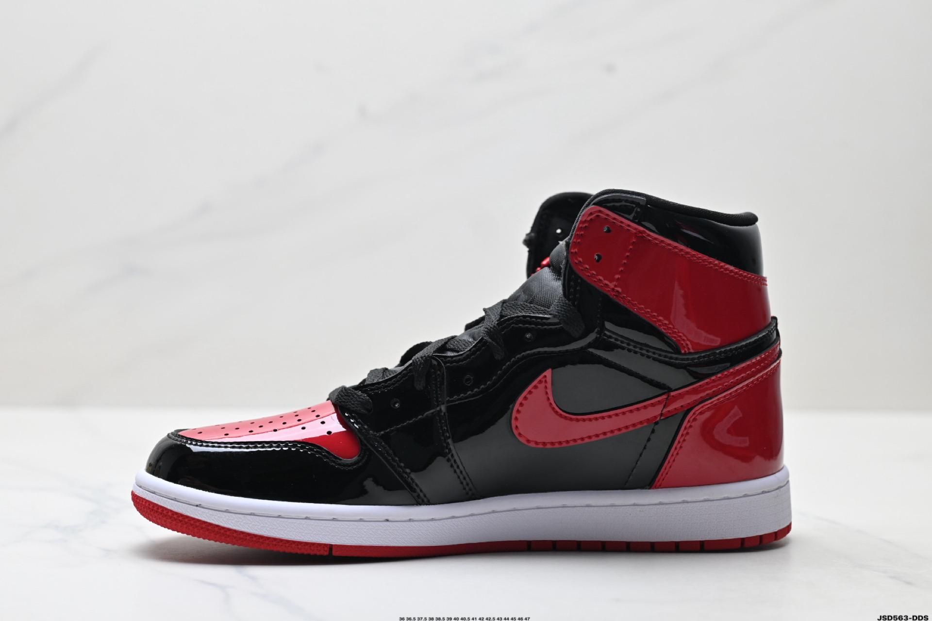 Air Jordan 1 Retro High OG | Legendary Patent Bred High-Top Basketba