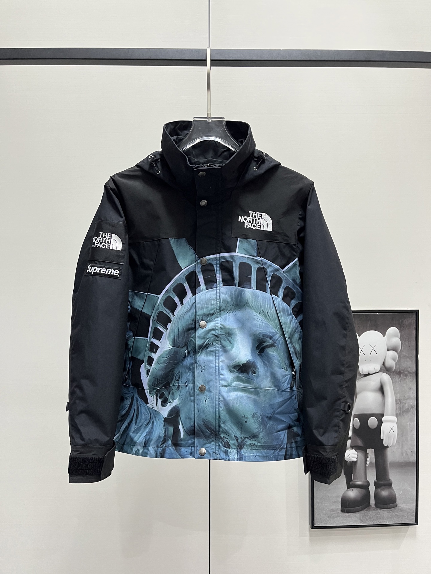 Terminal Supply 430TNF丨North Face Sup Joint Statue of Liberty Jacket Size: S-XXL